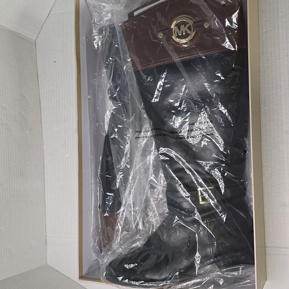 SOLD on Mercari!! Michael Kors Stockard Boots BLK/MOCHA 40FADMB9L Women Size 8.5 - Picture 9 of 12